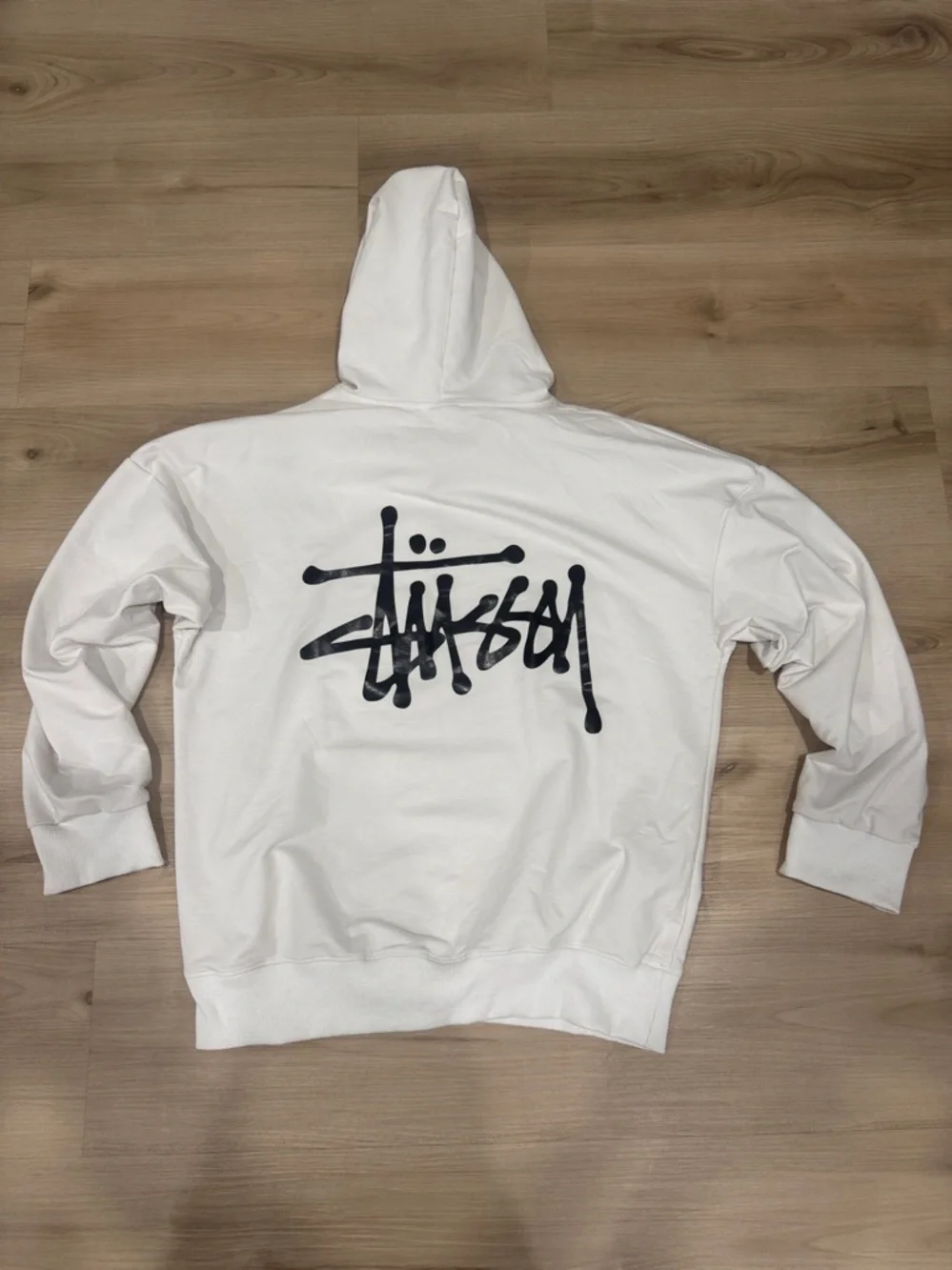 Stüssy Cream Basic front and back graphic Hoodie cut tags - Picture 9 of 13